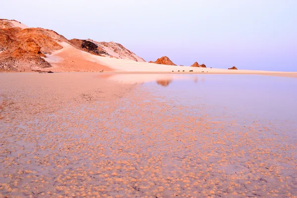 Jemen. Socotra island. Laguna Detwah při východu slunce — Stock fotografie