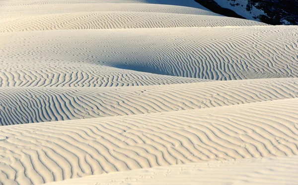 Dunas de arena de la laguna de Detwah en la isla de Socotra, Yemen Imágenes De Stock Sin Royalties Gratis