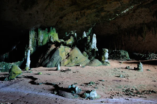 Piękny widok Hoq jaskini na wyspie Sokotra, Jemen — Zdjęcie stockowe
