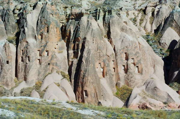 Extrañas formas de alivio de la Capadocia turca. Goreme nacional p —  Fotos de Stock