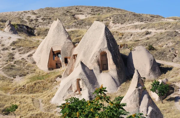 Dziwaczne formy zwolnienia tureckiej Kapadocji. P Narodowy Göreme — Zdjęcie stockowe