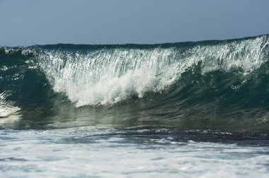 Deniz kenarı Alanya, Türkiye'nin büyük dalga