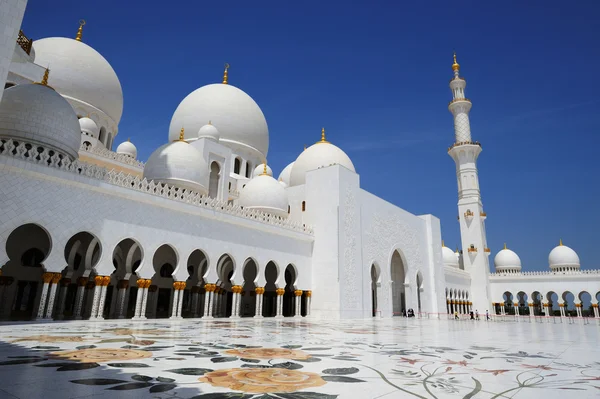 Abu-dhabi. Scheich-Zayed-Moschee — Stockfoto