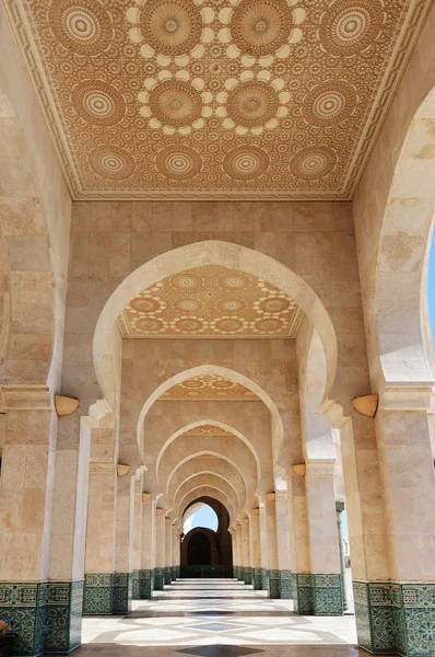Marrocos. Arcada da Mesquita Hassan II em Casablanca — Fotografia de Stock
