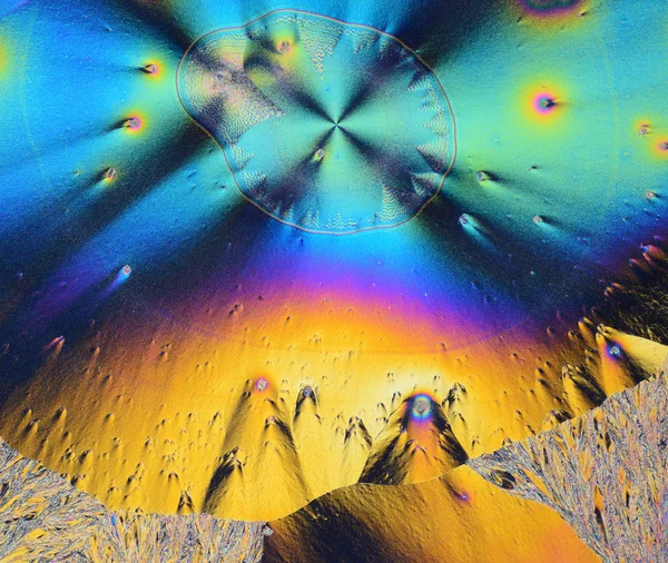 Polarize ışığın renkli mikro kristaller — Stok fotoğraf