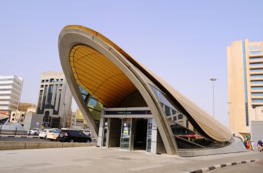 Dubai metro istasyonu