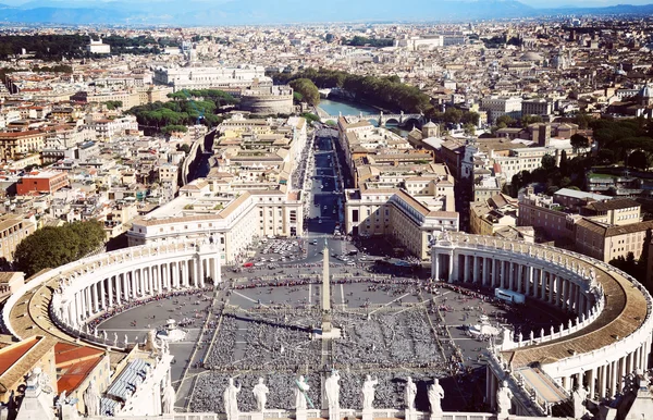 Cidade do Vaticano, em Roma, vista da cúpula — Fotografia de Stock