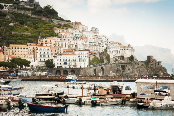 Amalfi coast and harbor Italy — Stock Photo, Image