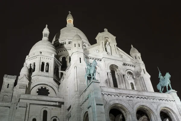 Basílica del Sacre Coeur en Montmartre, París . — Foto de Stock