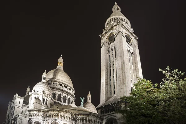Basílica de Montmartre por la noche, París. — Foto de Stock