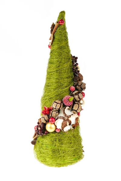 Weihnachtsbaum mit handgefertigten Ornamenten — Stockfoto