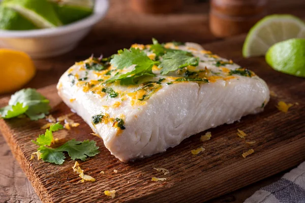 Alabote Platinado Cedro Delicioso Com Citrinos Coentro Marinada — Fotografia de Stock