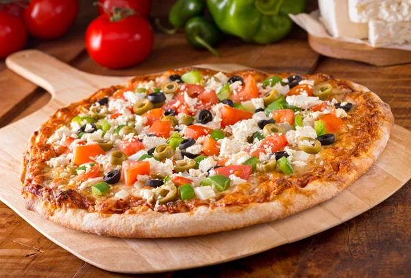 Griechische Pizza — Stockfoto