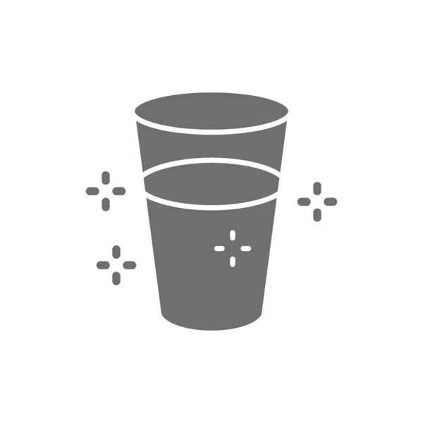 Icono de vaso de agua gris. Aislado sobre fondo blanco — Vector de stock