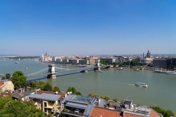 Budapest Városkép Lánchíddal Duna Felett Parlamenti Épület Háttérben — Stock Fotó