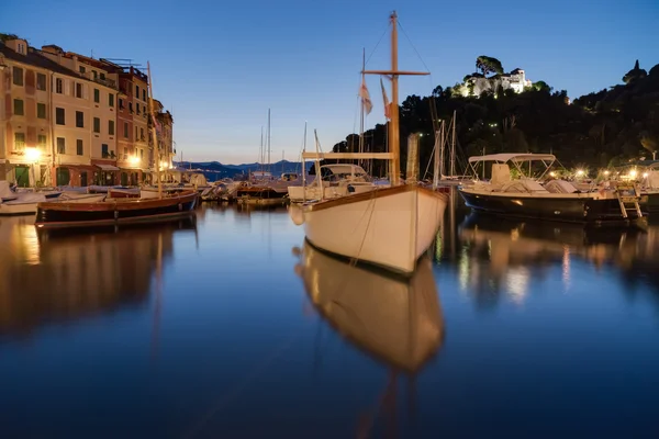 Noche en el puerto de Portofino, Italia — Foto de Stock