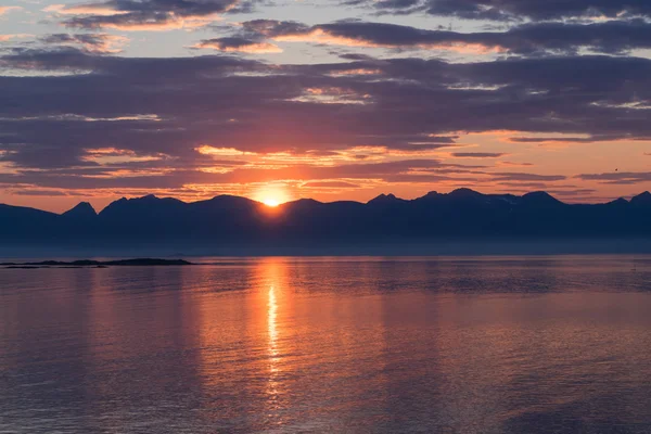 Norweski pejzaż o zachodzie słońca — Zdjęcie stockowe