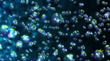 Bir sürü sabun köpüğü uçuruyorum. Gökkuşağı renklerinde gerçekçi bir su küresi. Parlak gökkuşağı kabarcığının 3 boyutlu animasyonu dönüyor. Döngü canlandırması.