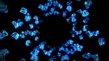 Siyah arka planda pek çok temiz buz küpü uçurmak. Ezilmiş buz parçaları, doğal su. Ezilmiş buzun 3 boyutlu animasyonu. Döngü canlandırması.