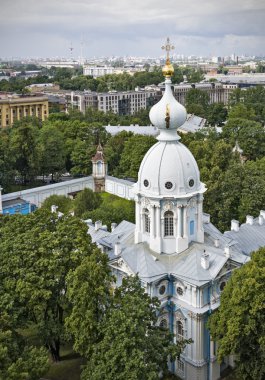 Smolny katedral Kulesi