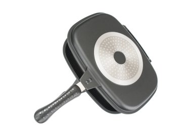 Çift ızgara tavası ve beyaz arkaplanda çoklu kullanım izole edildi