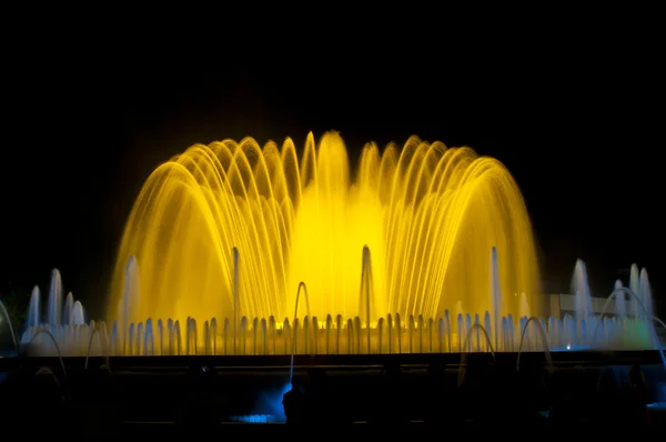 BARCELONA, SPAGNA - 15 GIUGNO 2014: Luci, colori e musica specta — Foto Stock