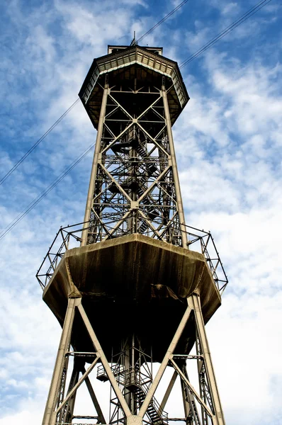 Teleferik ve kule için bağlantı noktasından montjuic Dağı'nda seyahat — Stok fotoğraf