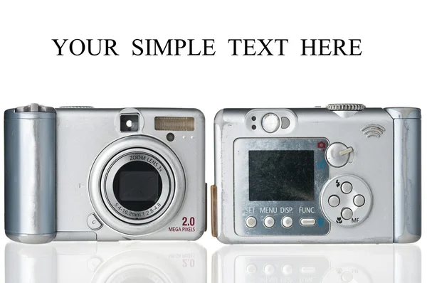 Due fotocamere compatte vecchio stile su sfondo bianco — Foto Stock
