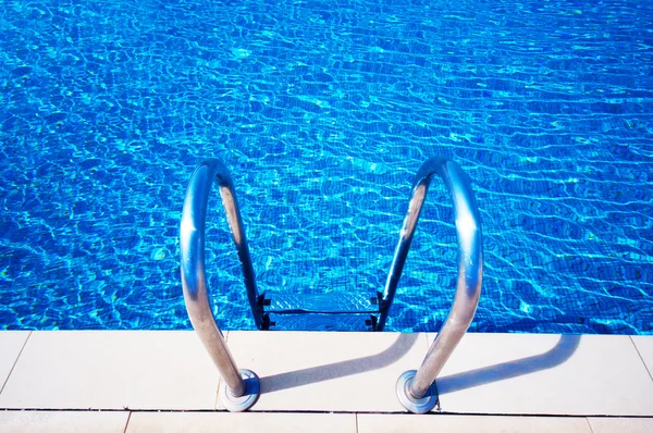 美しいスイミング プール ロイヤリティフリーのストック画像