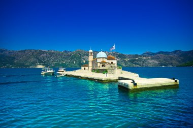 bakire ada üzerinde resif, Körfezi kotor, Karadağ 