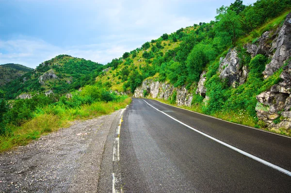 Strada negli altopiani — Foto Stock