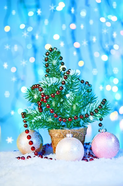 Christmas ornament med fir tree — Stockfoto