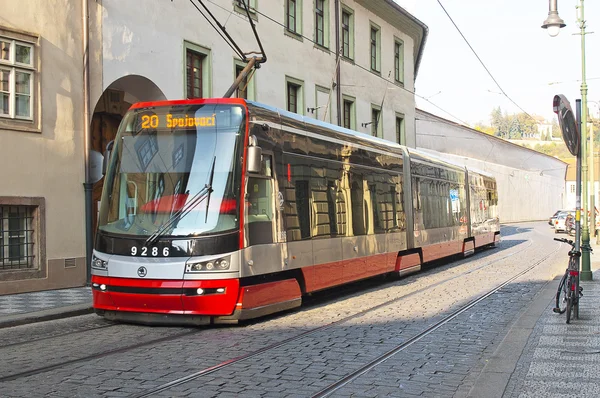 Prague, Tsjechië - 03 November 2014: moderne gelede c — Stockfoto