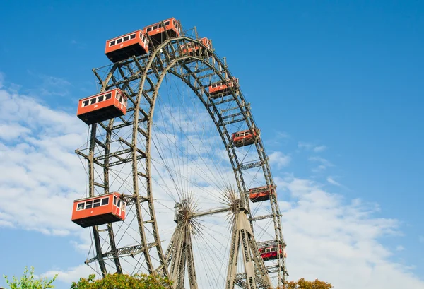 VIENNA, AUSTRIA - OCTOBER 12, 2014: Giant Ferris Wheel in Prater — Stock Photo, Image