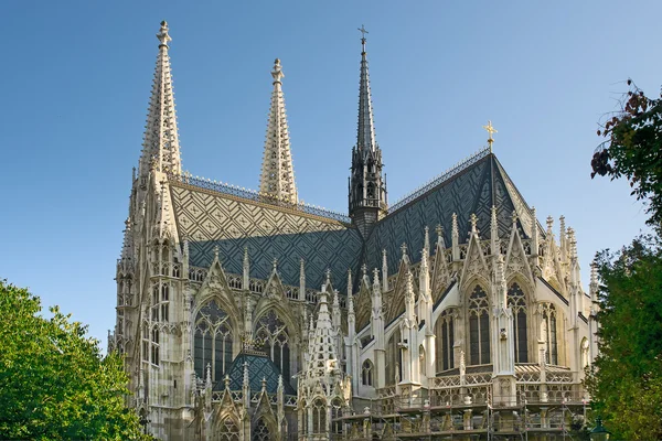 Vienna, Avusturya - 09 Ekim 2014: Adak Kilisesi (Votivkirche) — Stok fotoğraf