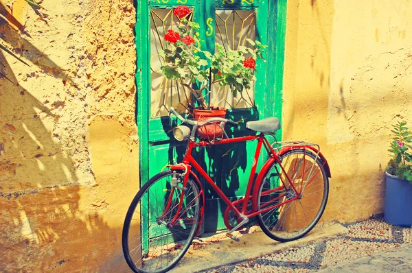 Retro cykel i staden — Stockfoto