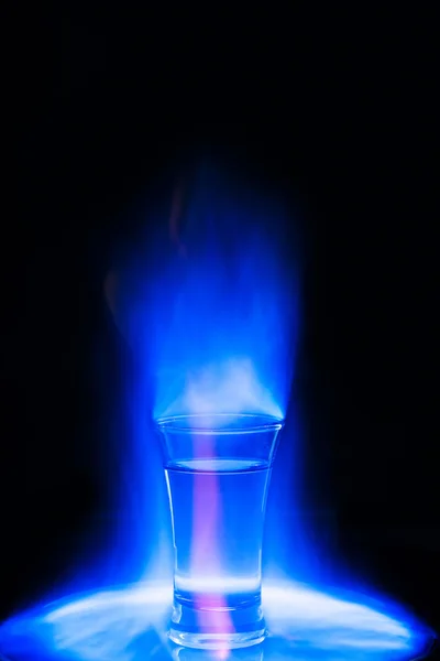 Cocktail burning blue flame — Stock Photo, Image