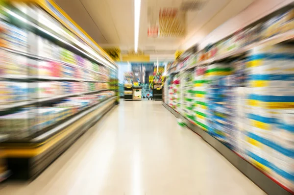 Supermarket with motion blur — Stock Photo, Image