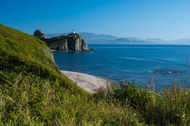 Uçurumdaki deniz feneri.