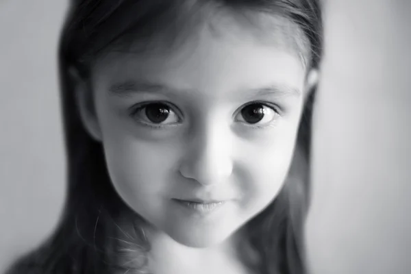 Retrato de una niña —  Fotos de Stock