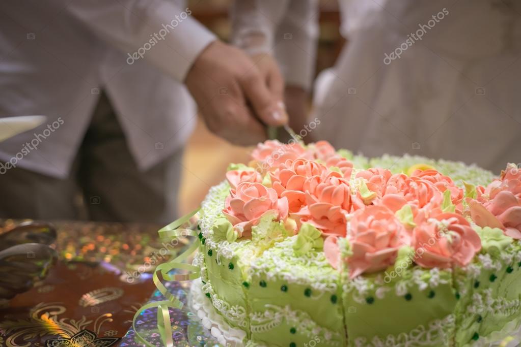 Un Gateau De Mariage Image Libre De Droit Par Olegokselenko C Un Gateau De Mariage Image Libre De Droit Par Olegokselenko C