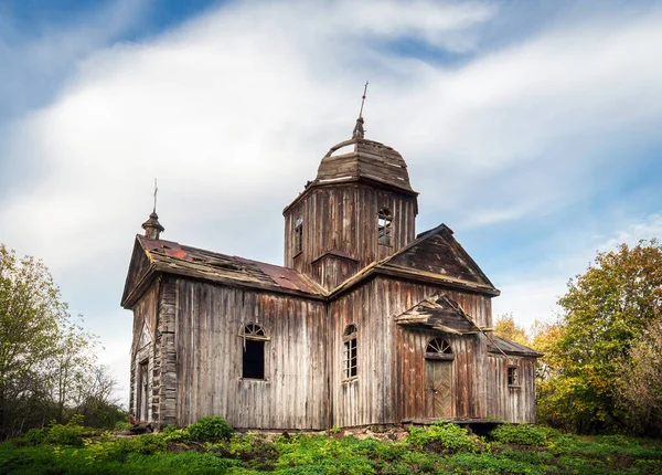 Oude Houten Verlaten Kerk Het Dorp Burkivtsi Ukrain — Stockfoto