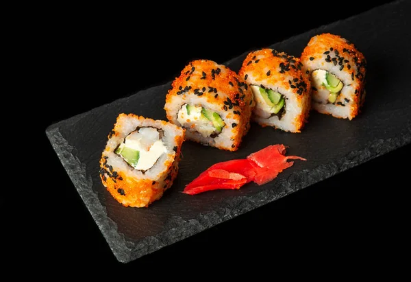 Sushi Tradicional Comida Asiática Filadelfia Con Salmón Aguacate Queso Cocina — Foto de Stock