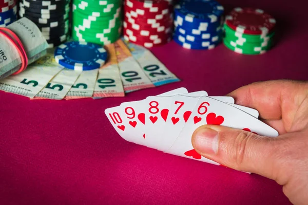Poker Kaarten Met Straight Flush Combinatie Close Van Gokker Hand — Stockfoto