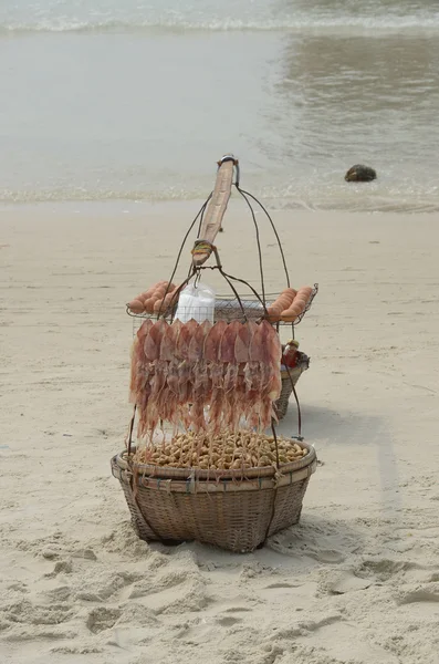 Cibo sulla spiaggia, Koh Samet, Thailandia — Foto Stock