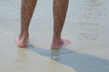 Ayakları üzerinde plaj