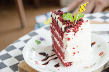 Kırmızı kadife kek.