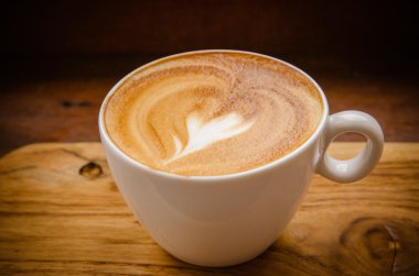 Bir fincan cappuccino kahve..