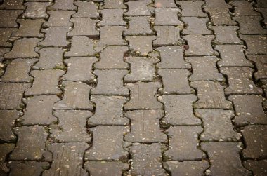 doku maruz çimento zemin döşeli.