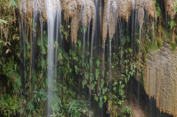 Ko Luang Caduta d'acqua — Foto Stock